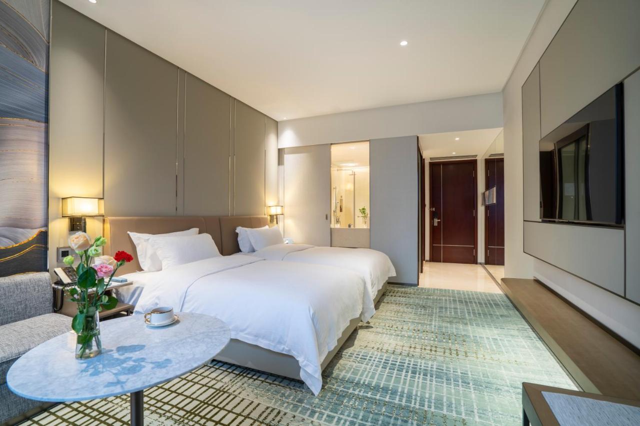 Victoria Hotel Guangzhou Zhujiang New Town Bagian luar foto
