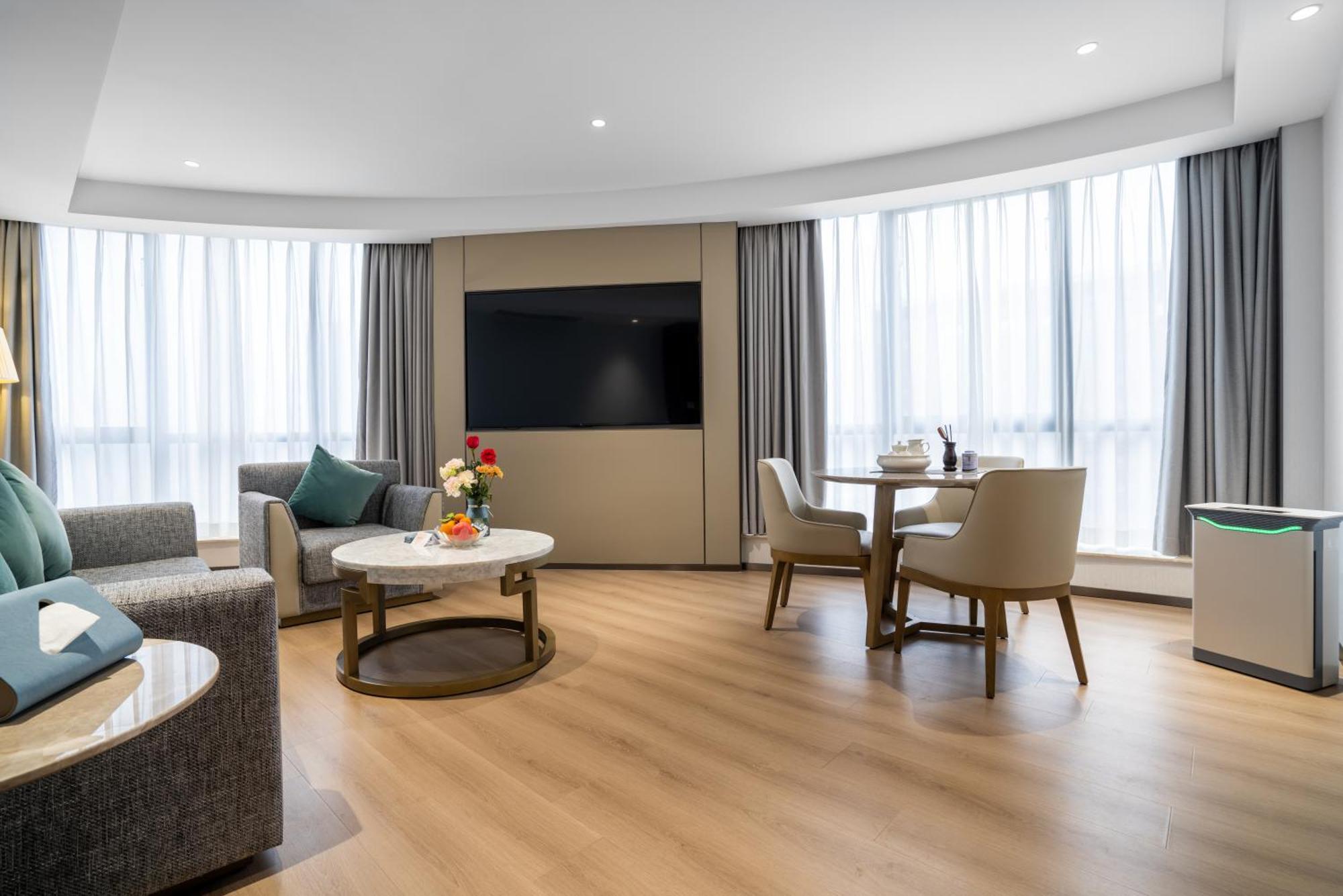 Victoria Hotel Guangzhou Zhujiang New Town Bagian luar foto