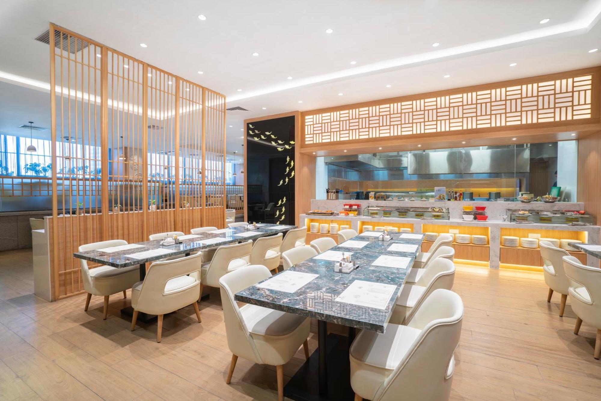 Victoria Hotel Guangzhou Zhujiang New Town Bagian luar foto
