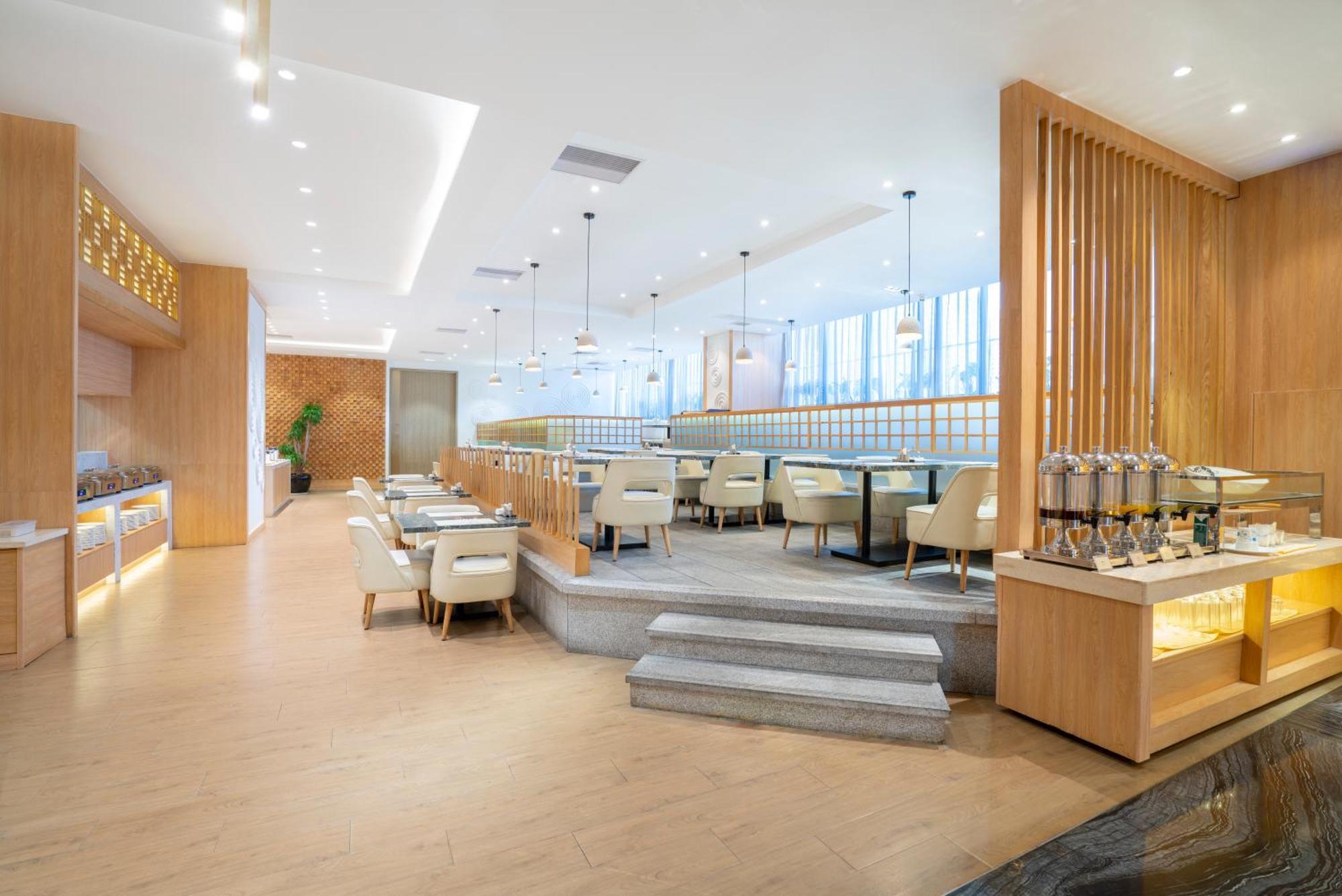 Victoria Hotel Guangzhou Zhujiang New Town Bagian luar foto