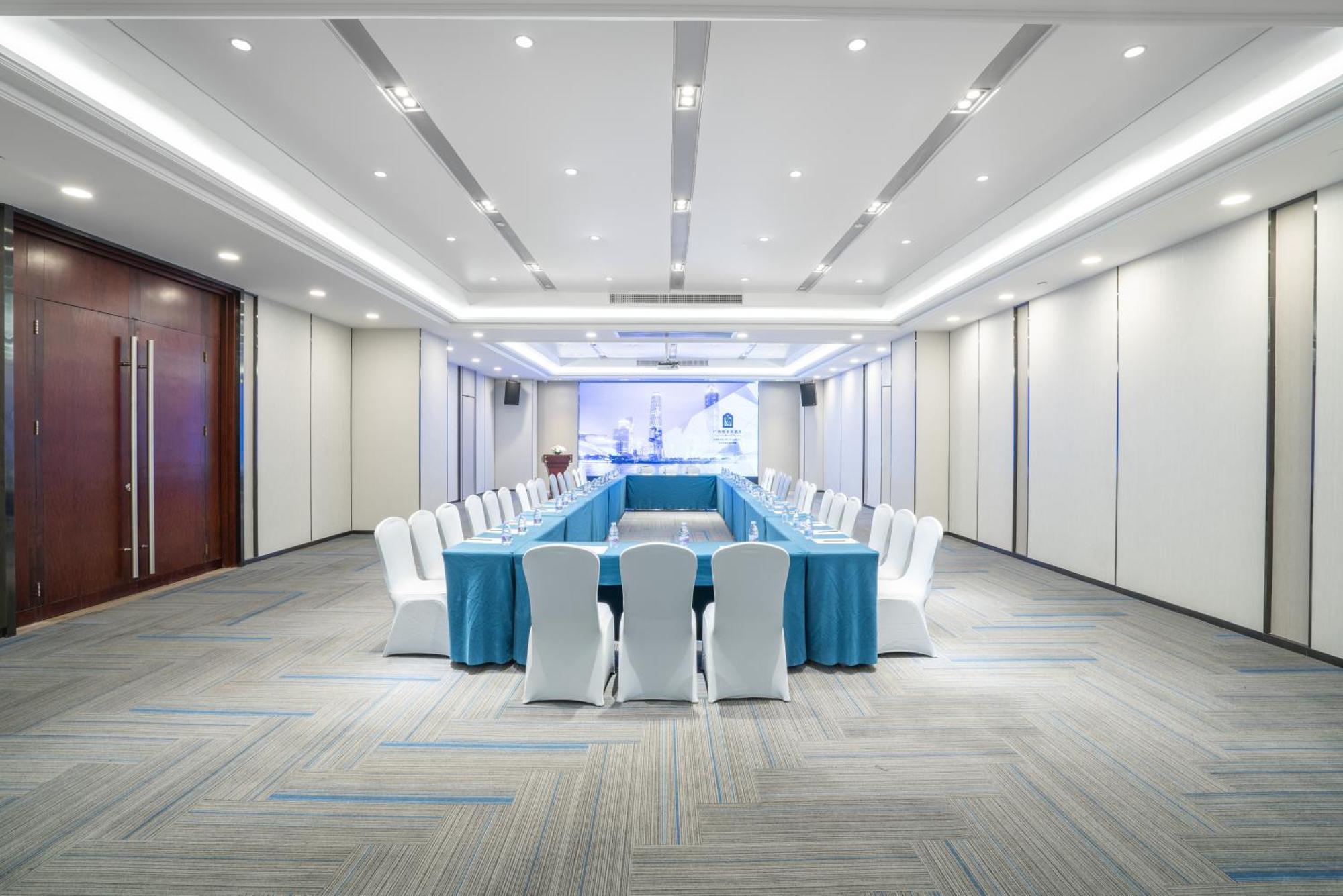 Victoria Hotel Guangzhou Zhujiang New Town Bagian luar foto