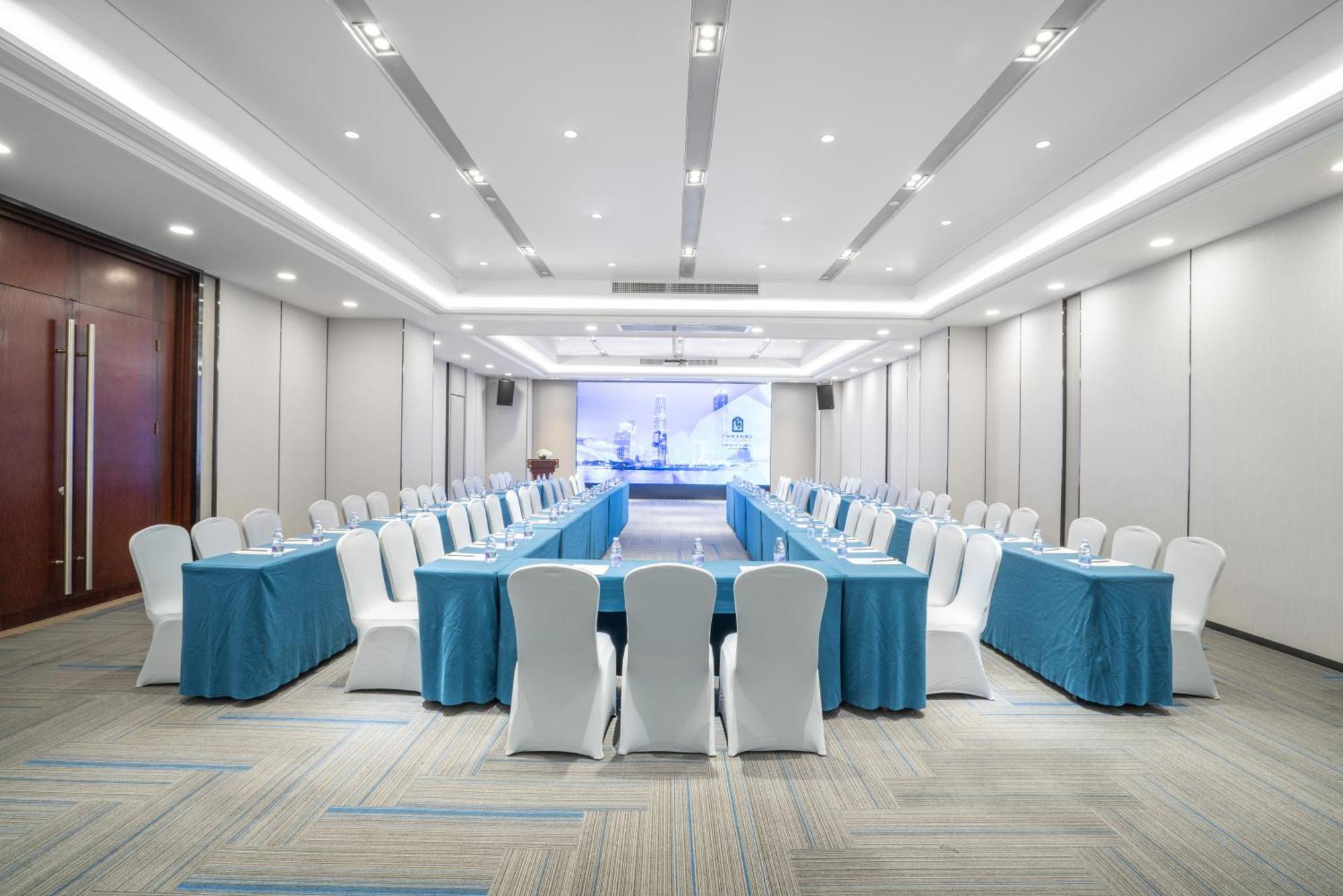 Victoria Hotel Guangzhou Zhujiang New Town Bagian luar foto