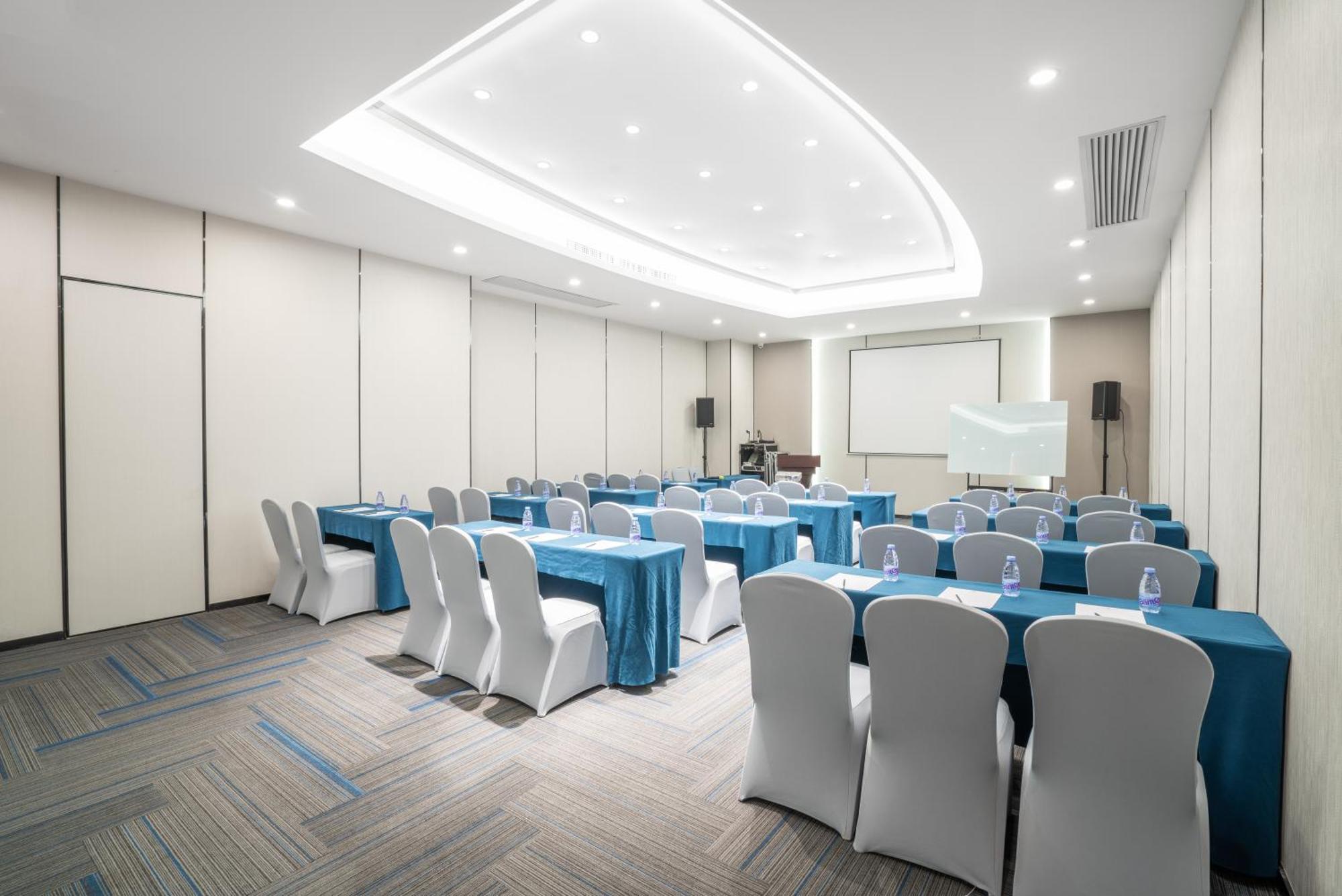 Victoria Hotel Guangzhou Zhujiang New Town Bagian luar foto