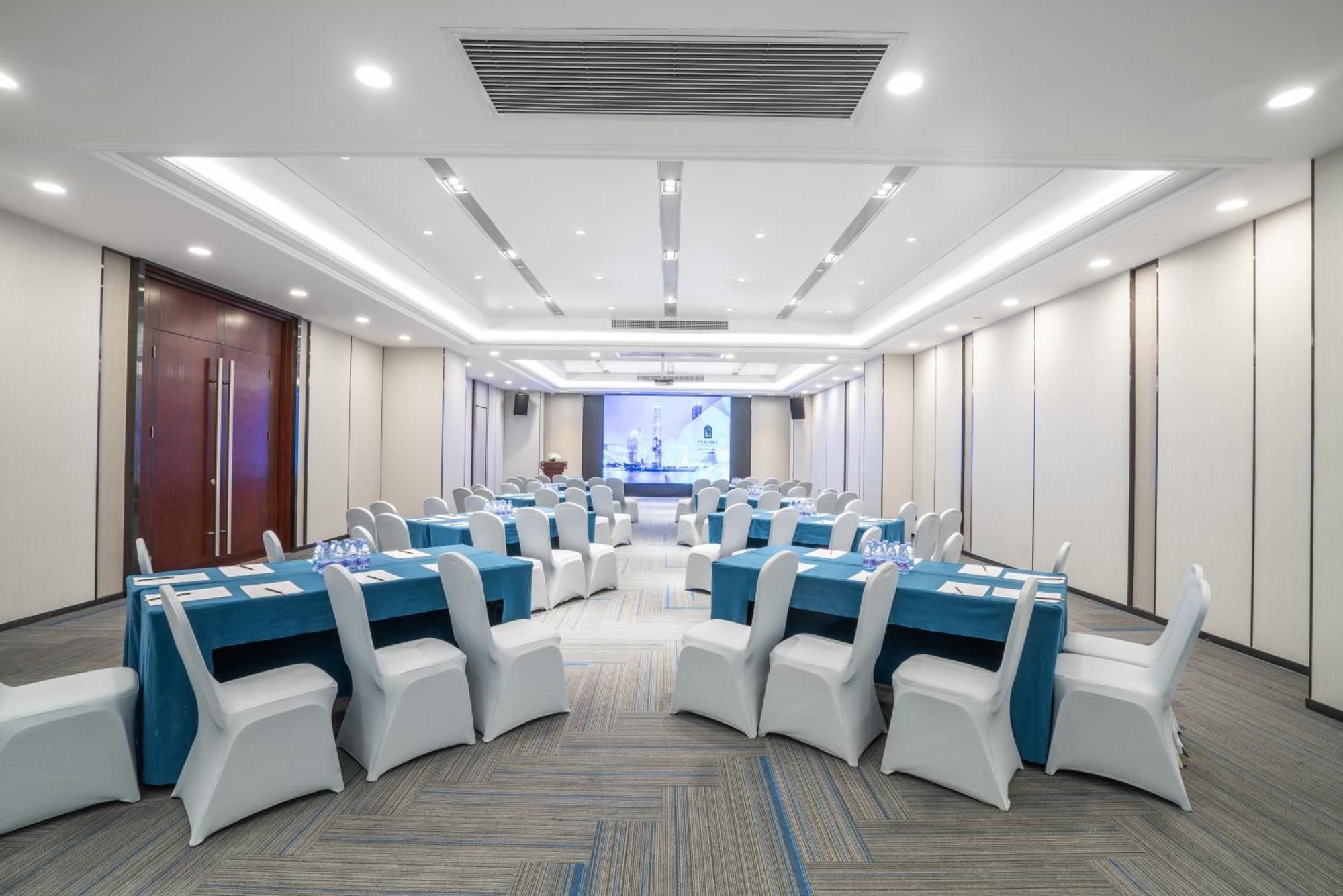 Victoria Hotel Guangzhou Zhujiang New Town Bagian luar foto
